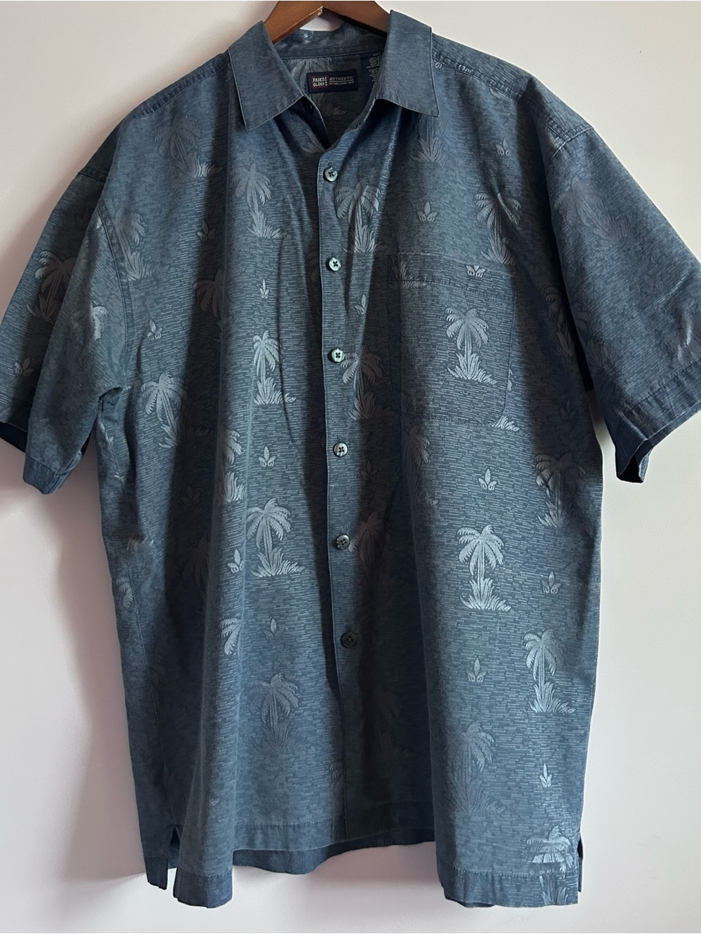 Faded Glory Men's Short Sleeve Button Up Shirt With Tropical Pattern Size Large